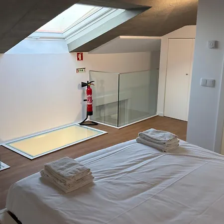 Up Lavie Dux דירה אבאירו